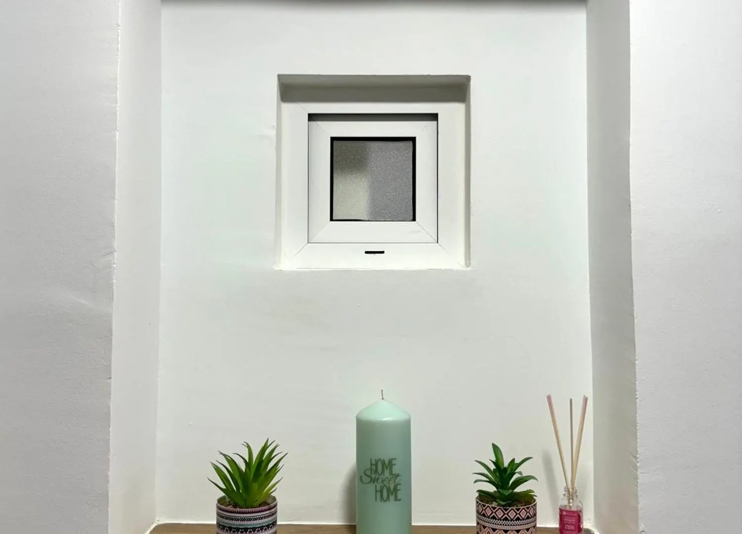 Homestay Ansa Beach Apartments - Why Not Malaga Spain